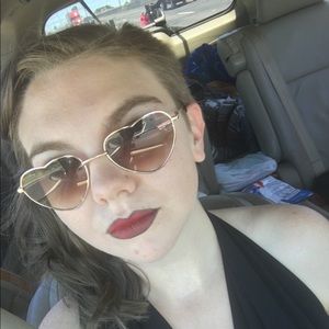 Meet your Posher, Hope